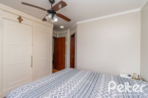 Casa à venda com 279m², 4 dormitórios, 1 suíte, 4 vagas, no bairro Jardim Isabel em Porto Alegre