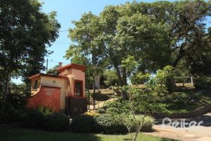 Casa em Condomínio à venda com 250m², 3 dormitórios, 3 suítes, 3 vagas, no bairro Hipica em PORTO ALEGRE