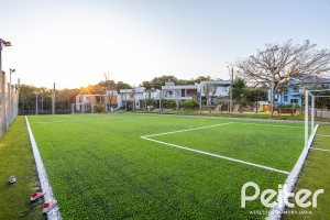 Casa em Condomínio à venda com 174m², 3 dormitórios, 3 suítes, 2 vagas, no bairro Hipica em PORTO ALEGRE