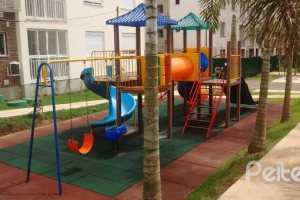 Apartamento à venda com 57m², 2 dormitórios, 1 suíte, 1 vaga, no bairro Vila Nova em PORTO ALEGRE