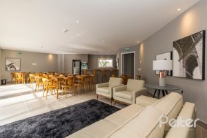 Casa em Condomínio à venda com 162m², 4 dormitórios, 2 suítes, 2 vagas, no bairro Vila Nova em PORTO ALEGRE