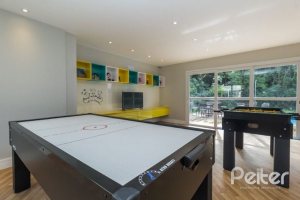 Casa em Condomínio à venda com 162m², 4 dormitórios, 2 suítes, 2 vagas, no bairro Vila Nova em PORTO ALEGRE