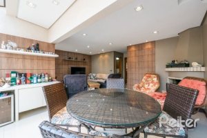 Casa em Condomínio à venda com 240m², 3 dormitórios, 1 suíte, 2 vagas, no bairro Jardim Isabel em Porto Alegre