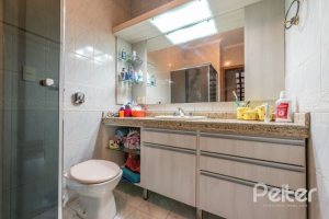 Casa em Condomínio à venda com 240m², 3 dormitórios, 1 suíte, 2 vagas, no bairro Jardim Isabel em Porto Alegre