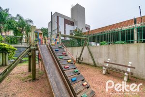 Cobertura à venda com 228m², 4 dormitórios, 2 suítes, 2 vagas, no bairro Tristeza em PORTO ALEGRE