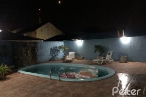 Casa à venda com 159m², 3 dormitórios, 1 suíte, 3 vagas, no bairro Ipanema / Altos Do Ipê em Porto Alegre