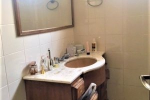 Casa à venda com 230m², 3 dormitórios, 1 suíte, 2 vagas, no bairro Ipanema em Porto Alegre