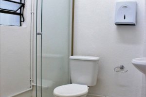 Casa à venda com 290m², 3 dormitórios, 6 vagas, no bairro Menino Deus em Porto Alegre