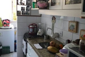 Apartamento à venda com 57m², 2 dormitórios, 1 vaga, no bairro Menino Deus em Porto Alegre