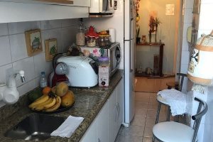 Apartamento à venda com 57m², 2 dormitórios, 1 vaga, no bairro Menino Deus em Porto Alegre