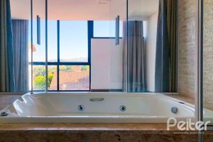 Casa em Condomínio à venda com 284m², 3 dormitórios, 1 suíte, 2 vagas, no bairro Nonoai em Porto Alegre