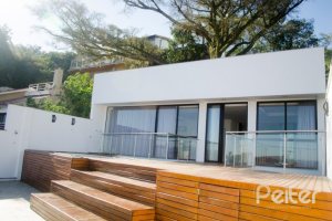 Casa em Condomínio à venda com 284m², 3 dormitórios, 1 suíte, 2 vagas, no bairro Nonoai em Porto Alegre