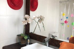 Casa à venda com 298m², 4 dormitórios, 1 suíte, 4 vagas, no bairro Ipanema / Imperial Parque em Porto Alegre