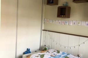 Casa à venda com 298m², 4 dormitórios, 1 suíte, 4 vagas, no bairro Ipanema / Imperial Parque em Porto Alegre