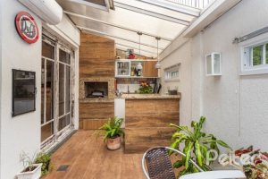  à venda, no bairro  em 