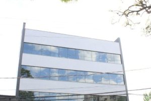 Comercial à venda com 35m², 1 vaga, no bairro Tristeza em Porto Alegre