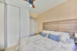 Apartamento à venda com 76m², 2 dormitórios, 1 suíte, 1 vaga, no bairro Tristeza em Porto Alegre