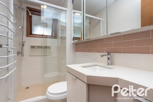 Casa em Condomínio à venda com 290m², 3 dormitórios, 1 suíte, 2 vagas, no bairro Jardim Isabel em Porto Alegre