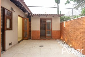 Casa em Condomínio à venda com 290m², 3 dormitórios, 1 suíte, 2 vagas, no bairro Jardim Isabel em Porto Alegre