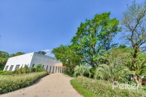 Casa à venda com 1000m², no bairro Chapéu do Sol em Porto Alegre