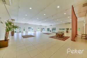 Casa à venda com 1000m², no bairro Chapéu do Sol em Porto Alegre