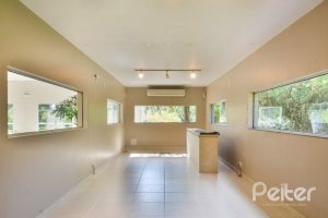 Casa à venda com 1000m², no bairro Chapéu do Sol em Porto Alegre