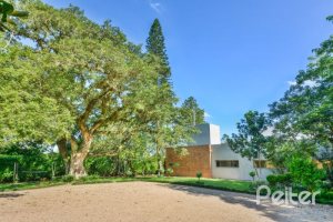 Comercial à venda com 1000m², no bairro Chapéu do Sol em Porto Alegre