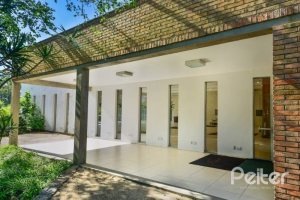 Comercial à venda com 1000m², no bairro Chapéu do Sol em Porto Alegre