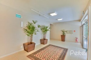 Comercial à venda com 1000m², no bairro Chapéu do Sol em Porto Alegre