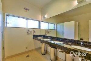 Comercial à venda com 1000m², no bairro Chapéu do Sol em Porto Alegre