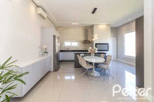 Casa em Condomínio à venda com 240m², 3 dormitórios, 3 suítes, 2 vagas, no bairro Alphaville em PORTO ALEGRE