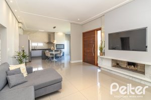 Casa em Condomínio à venda com 240m², 3 dormitórios, 3 suítes, 2 vagas, no bairro Alphaville em PORTO ALEGRE
