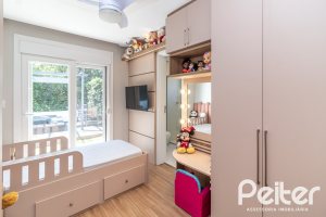 Casa em Condomínio à venda com 240m², 3 dormitórios, 3 suítes, 2 vagas, no bairro Alphaville em PORTO ALEGRE