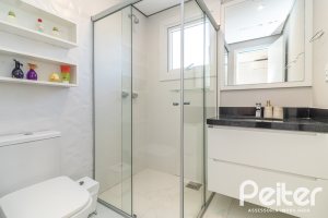 Casa em Condomínio à venda com 240m², 3 dormitórios, 3 suítes, 2 vagas, no bairro Alphaville em PORTO ALEGRE