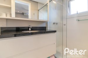 Casa em Condomínio à venda com 240m², 3 dormitórios, 3 suítes, 2 vagas, no bairro Alphaville em PORTO ALEGRE