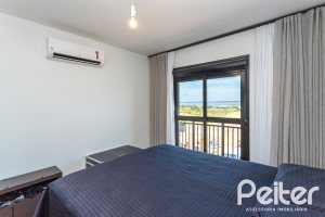 Apartamento à venda com 100m², 3 dormitórios, 1 suíte, 2 vagas, no bairro Cristal em Porto Alegre