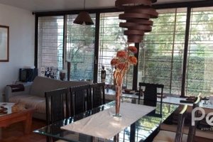 Casa à venda com 224m², 4 dormitórios, 1 suíte, 6 vagas, no bairro Ipanema em Porto Alegre