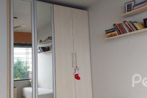 Casa à venda com 224m², 4 dormitórios, 1 suíte, 6 vagas, no bairro Ipanema em Porto Alegre