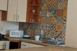 Casa à venda com 224m², 4 dormitórios, 1 suíte, 6 vagas, no bairro Ipanema em Porto Alegre