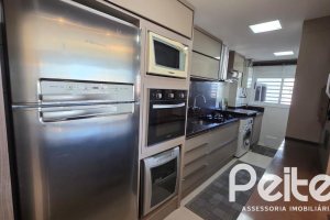 Apartamento à venda com 89m², 2 dormitórios, 1 suíte, 1 vaga, no bairro Tristeza em Porto Alegre