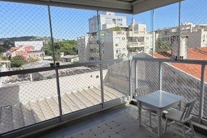 Apartamento à venda com 89m², 2 dormitórios, 1 suíte, 1 vaga, no bairro Tristeza em Porto Alegre