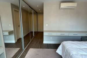 Apartamento à venda com 89m², 2 dormitórios, 1 suíte, 1 vaga, no bairro Tristeza em Porto Alegre