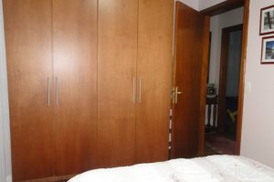 Casa à venda com 240m², 4 dormitórios, 1 suíte, 3 vagas, no bairro Camaquã em Porto Alegre