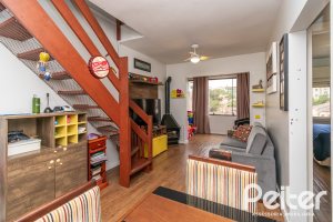 Cobertura à venda com 132m², 2 dormitórios, 1 suíte, 2 vagas, no bairro Tristeza em Porto Alegre