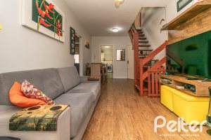 Cobertura à venda com 132m², 2 dormitórios, 1 suíte, 2 vagas, no bairro Tristeza em Porto Alegre