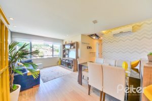 Apartamento à venda com 73m², 3 dormitórios, 1 suíte, 2 vagas, no bairro Tristeza em Porto Alegre