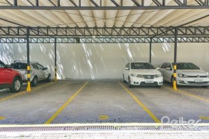 Apartamento à venda com 73m², 3 dormitórios, 1 suíte, 2 vagas, no bairro Tristeza em Porto Alegre