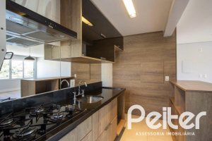 Apartamento à venda com 73m², 3 dormitórios, 1 suíte, 2 vagas, no bairro Tristeza em Porto Alegre