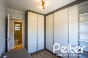 Apartamento à venda com 73m², 3 dormitórios, 1 suíte, 2 vagas, no bairro Tristeza em Porto Alegre