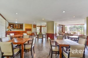 Apartamento à venda com 246m², 3 dormitórios, 1 suíte, 2 vagas, no bairro Cristal em Porto Alegre